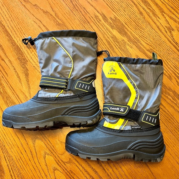 Kamik Snowcoast 3 Snow boots kids size 4 - Picture 1 of 3